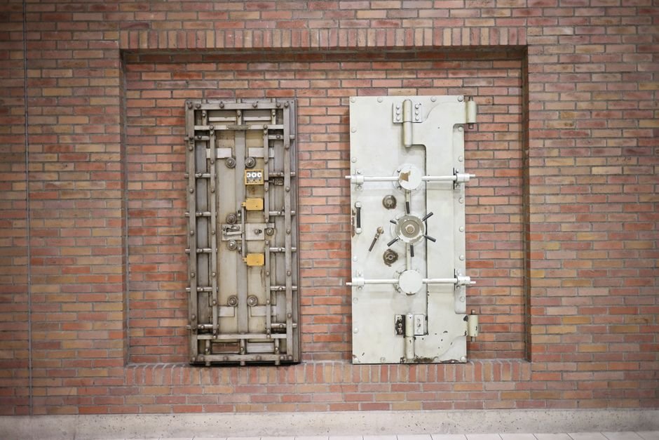 World Biggest Bank Heists: Lessons in Risk and Security