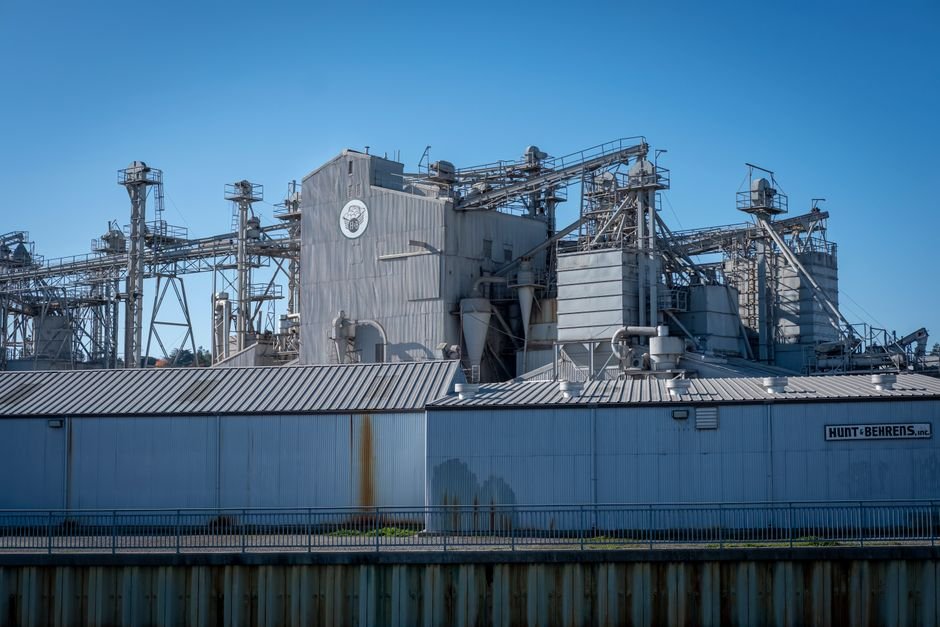 Taking Stock: Window to process and sell imported sugar extended