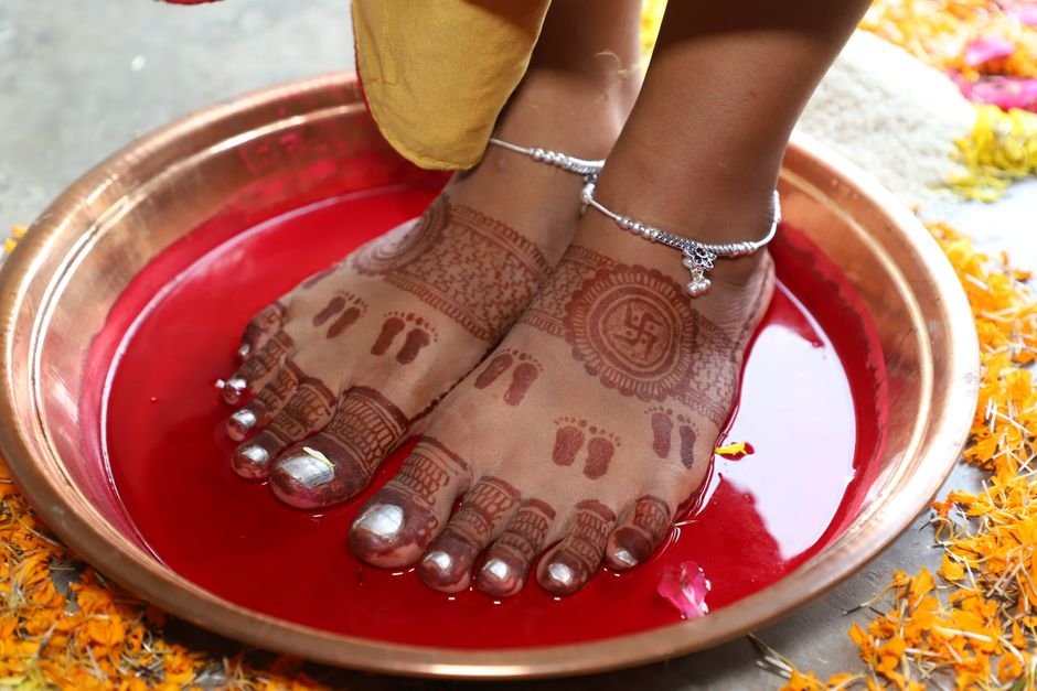 Kali Padi Chandi Ki Payal: How to Clean Silver Jewellery for Festive Success
